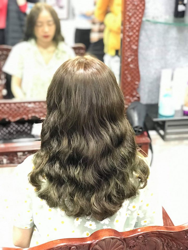 Beauty salon Quang Adoan Salon nhuộm tóc đẹp nhất TP. Pleiku, Gia Lai
