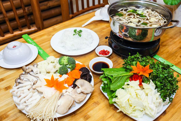 Quán chay Ánh Quang Quán ăn chay ngon nhất, giá rẻ ở Pleiku - Gia Lai